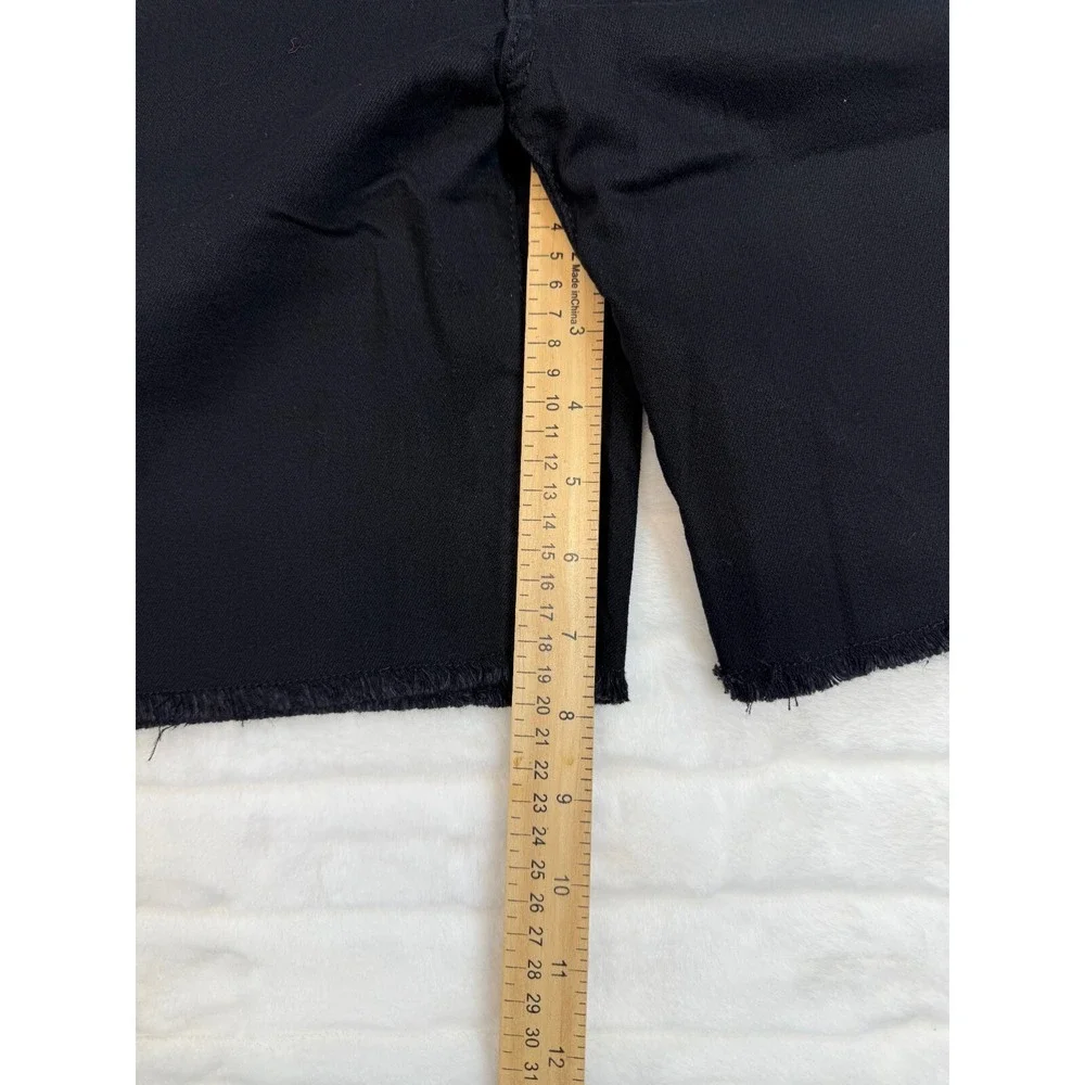 Seven7 Bermuda Shorts Womens 6 Black Jean Relaxed‎ Fit Stretch Comfort Fray Hem